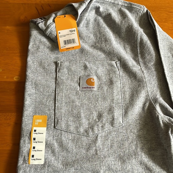 Carhartt long sleeve size M - Picture 2 of 2